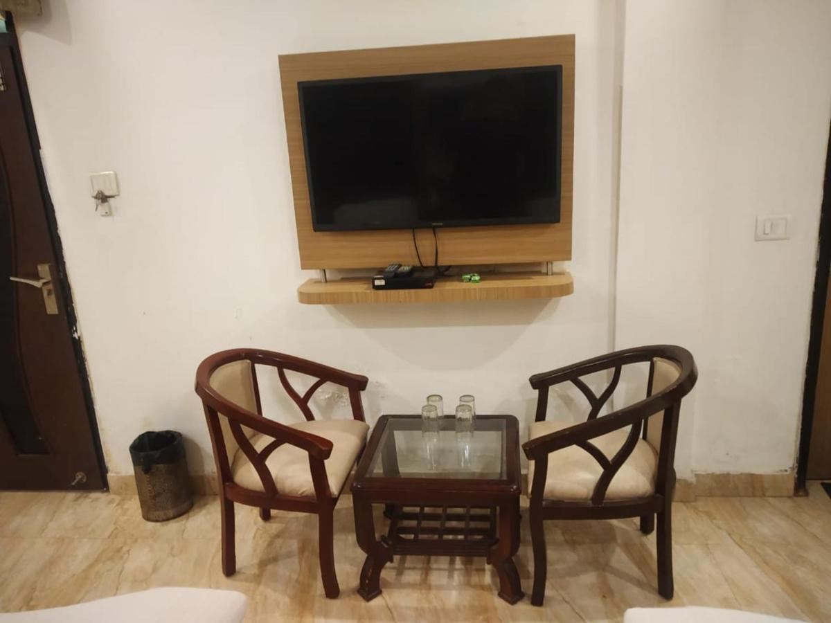 Adb Rooms Hotel Indo Continental New Delhi Eksteriør billede