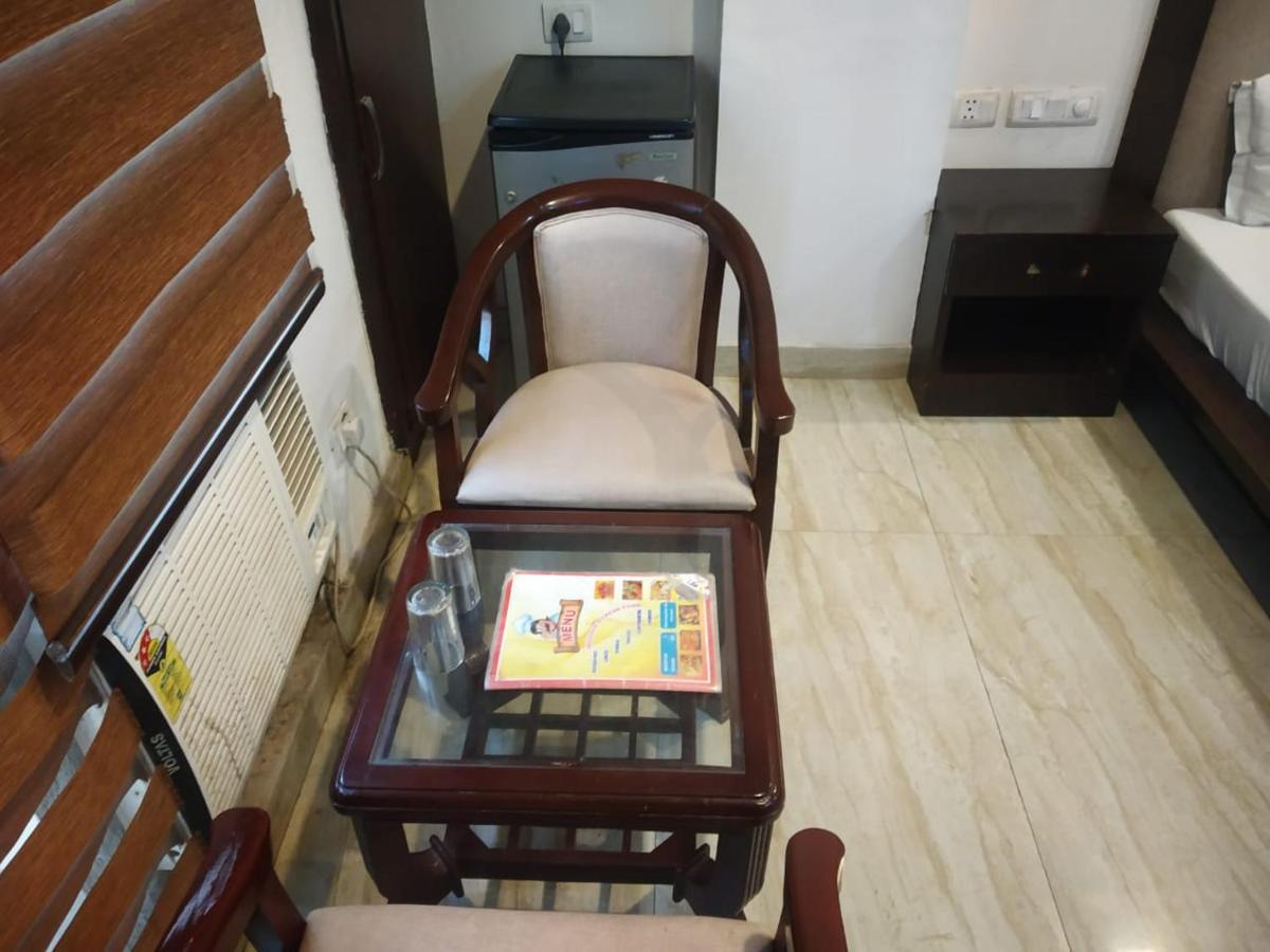 Adb Rooms Hotel Indo Continental New Delhi Eksteriør billede